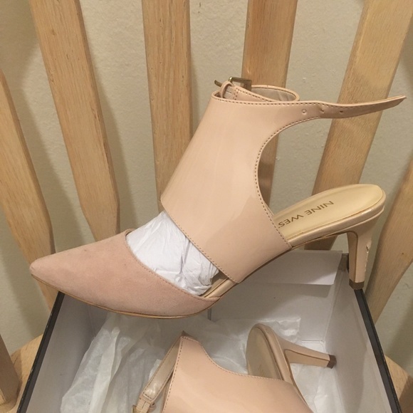 Nine West Shoes - Nine West NW Salinda Heel in Nude / Peach
